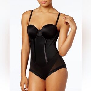 Maidenform Firm Tummy Control Easy Up Strapless Bodysuit
